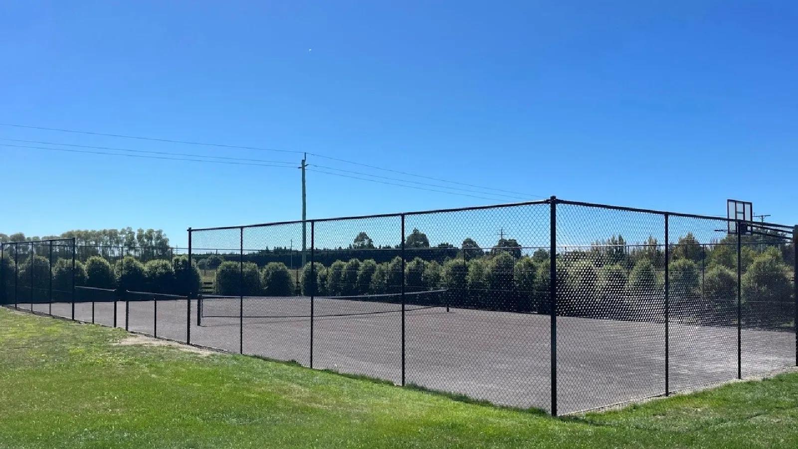 SPORTS FENCING