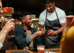 The Cashless Shift in America: What It Means for Shoppers and Businesses