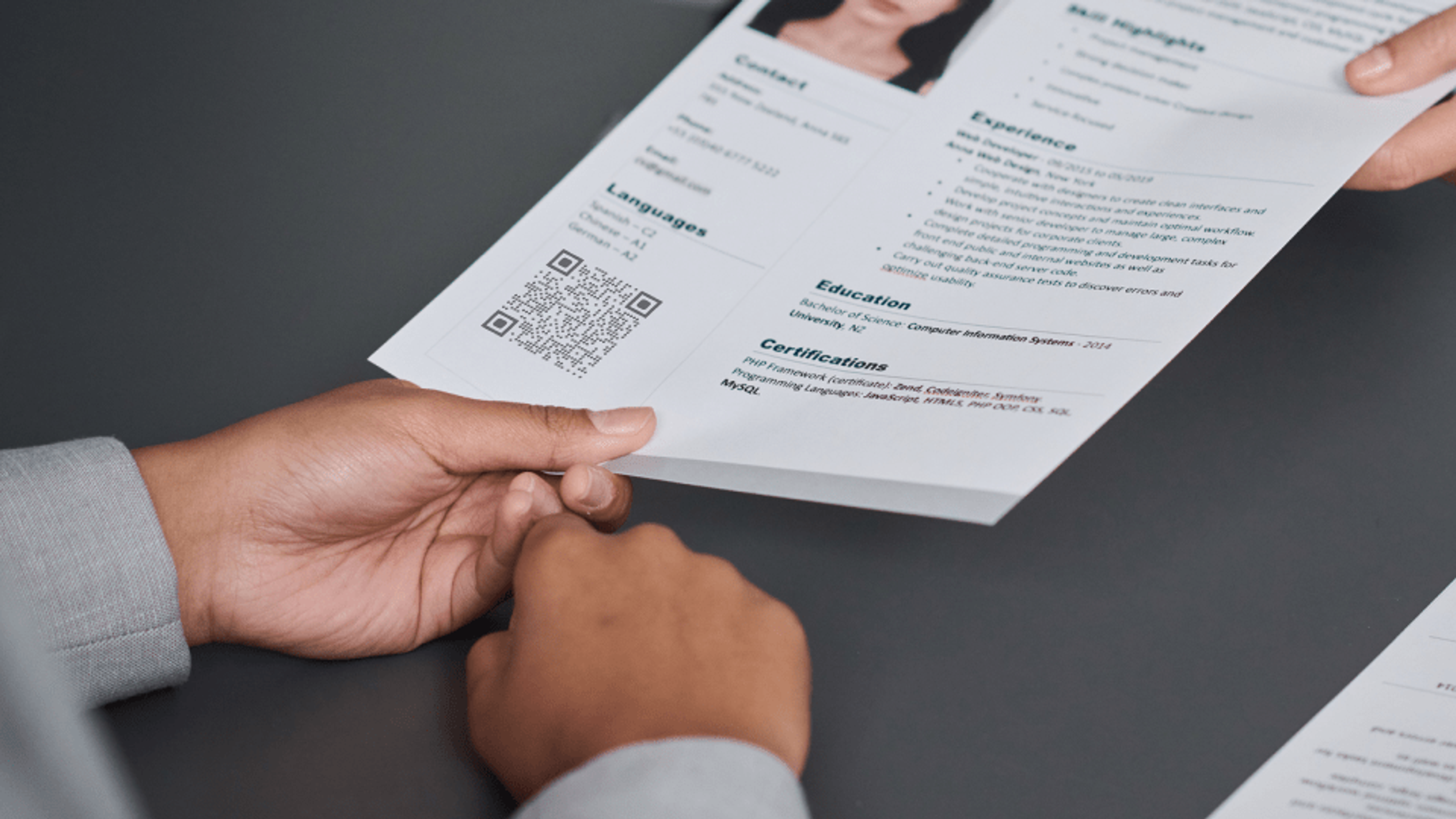 Resume QR Codes: Create Free Templates & Best Practices for a Standout Digital CV