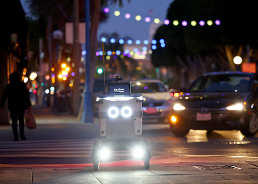 4 Ways Retailers are Adopting AI, Robotics, and Other New Tech in 2025