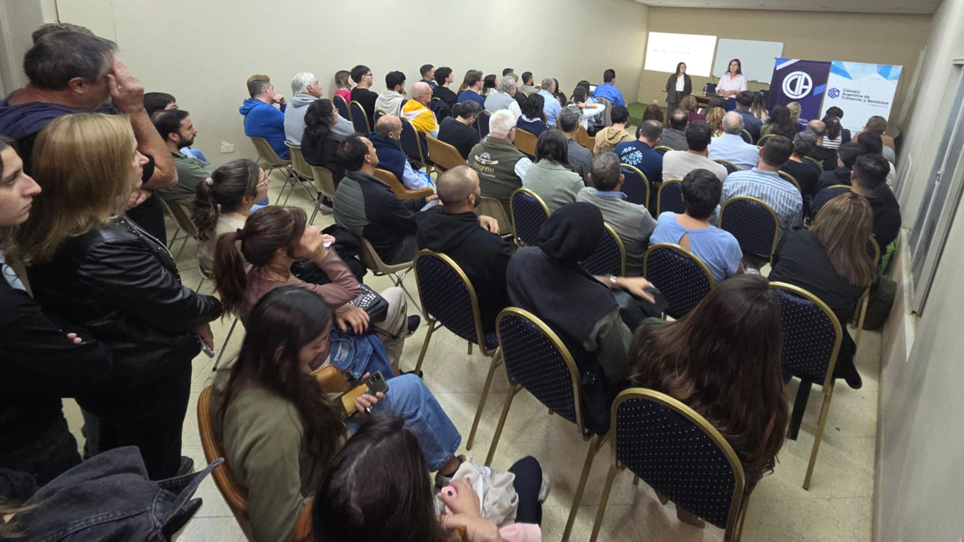 El CFI presentó líneas de financiamiento en la Cámara de San Rafael