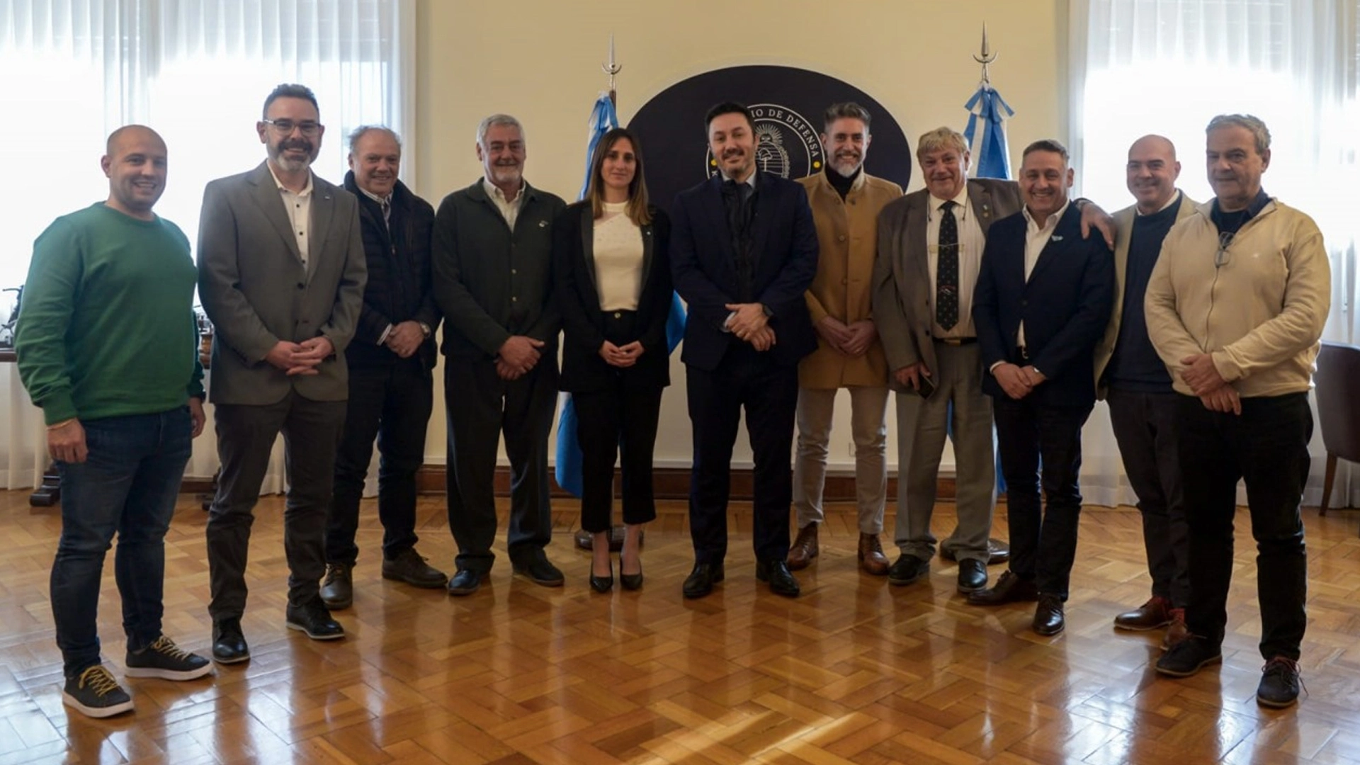 Representantes de las tres Cámaras del sur se reunieron con Luis Petri