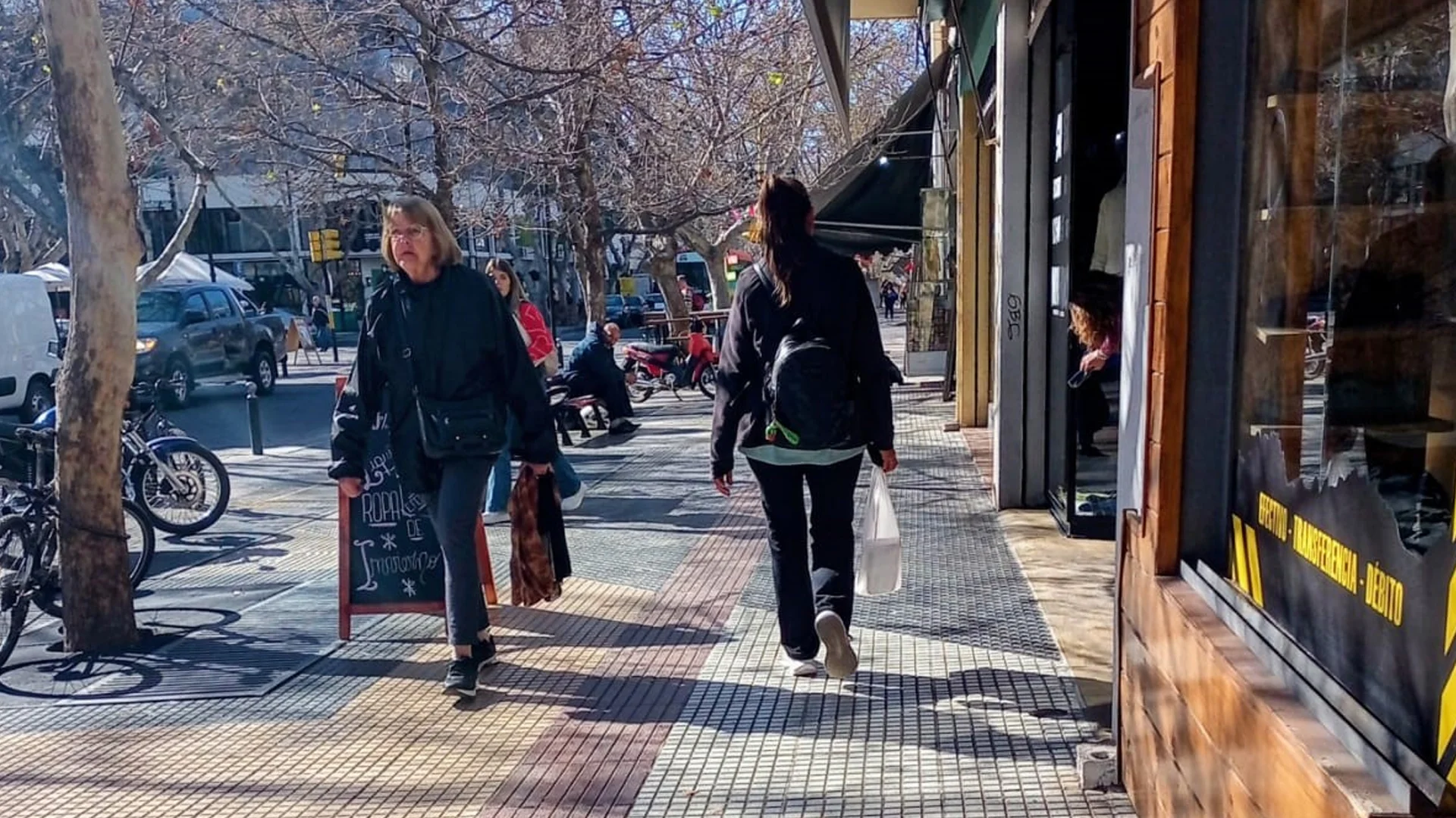 Lunes 25 de mayo: más del 90 % de los comercios permanecerán cerrados