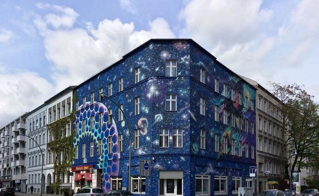 La facade du musée Urban Nation ne fait pas exception