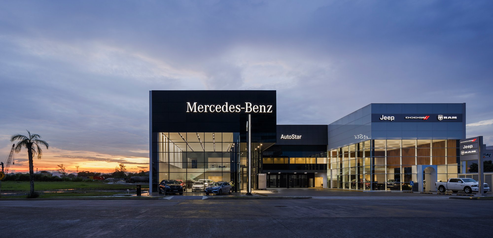 2015045_MERCEDES-BENZ_01