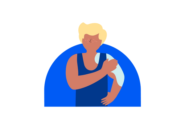 Person, die ein dunkelblaues Tanktop mit blonden Haaren trägt, berührt ihre hellblaue Schulter. Der Hintergrund ist ein blauer Halbkreis.