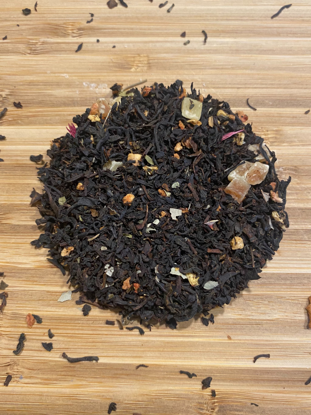 Wild Strawberry Swirl loose leaf tea – GY Tea Winnipeg