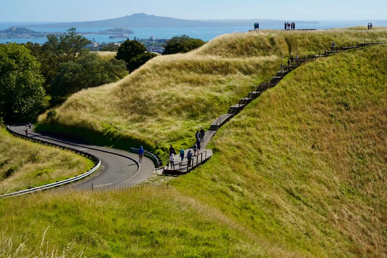 Maungawhau / Mount Eden: Auckland’s Majestic Volcanic Lookout