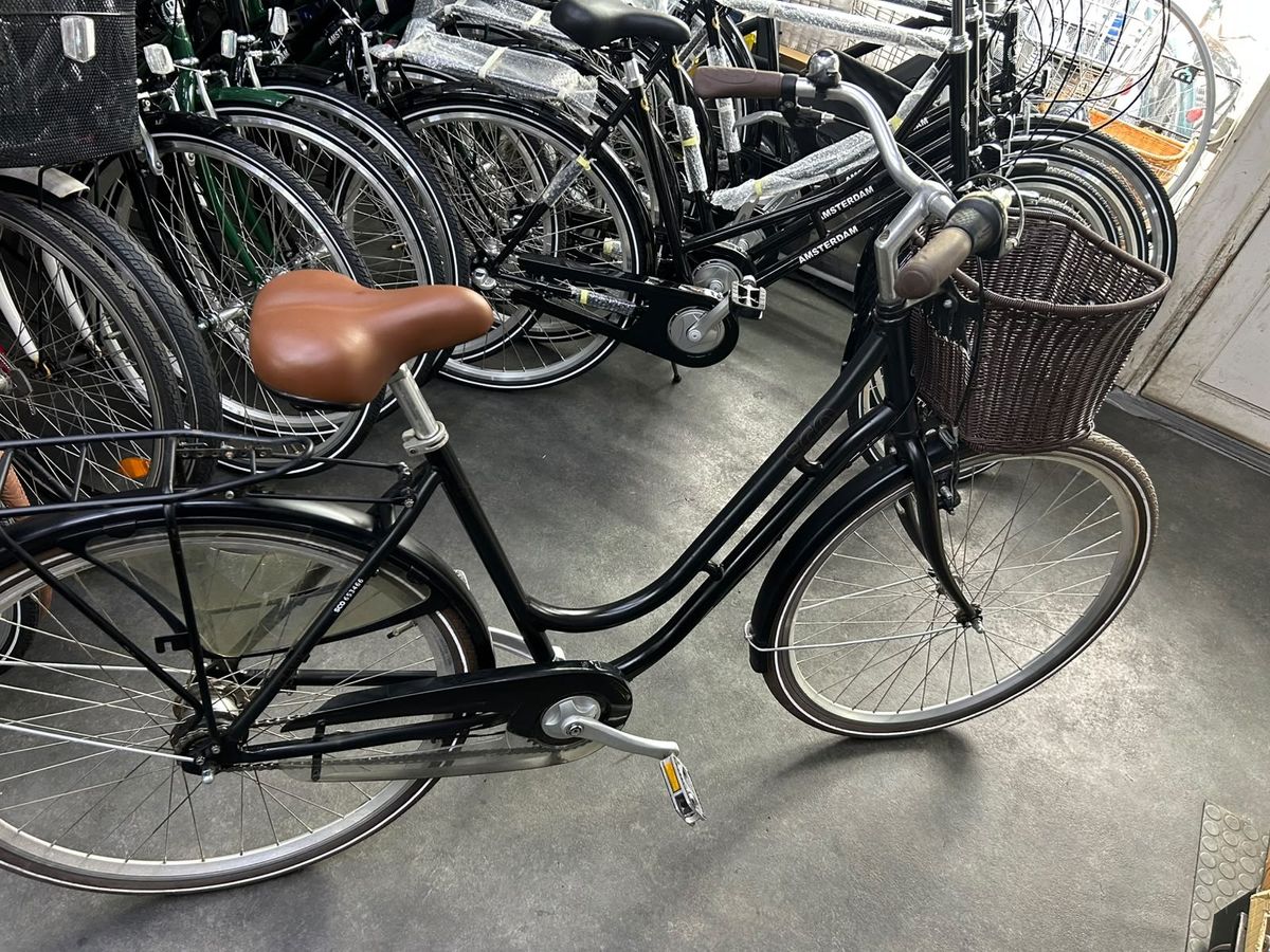 Amsterdam Damecykel Brugte med stor kurv og 3 gear