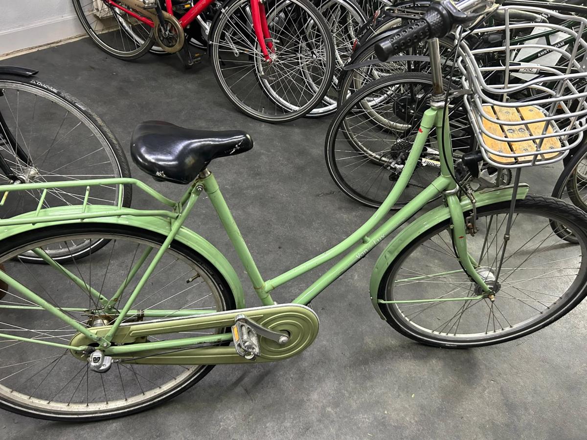 Damecykel Brugte med kurv og 3 gear 