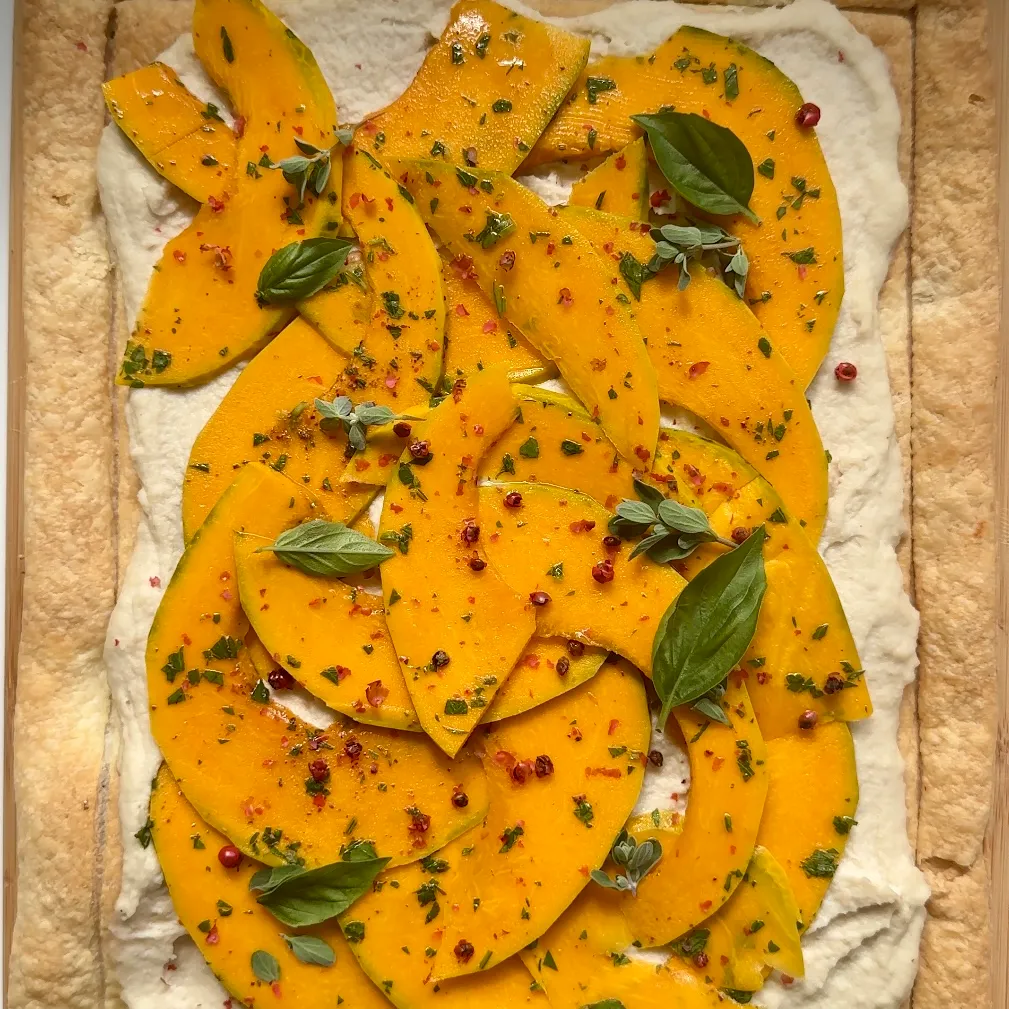 Torta salata con zucca marinata