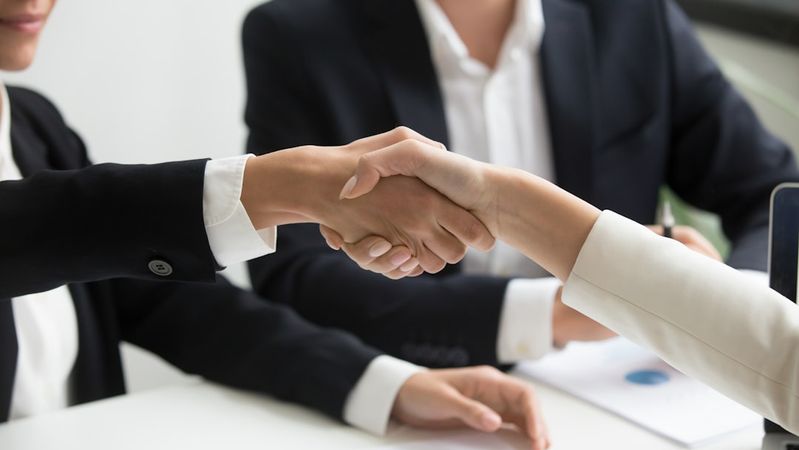 Business 2 Business Example: 10 Real B2B Models Explained (2026)