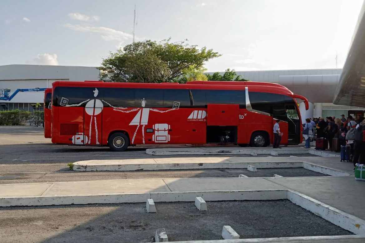 ADO Bus