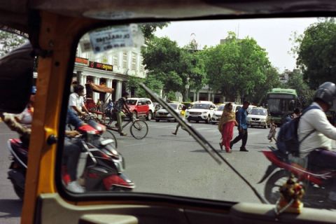 From a tuk-tuk — New Delhi, Inde, 2023