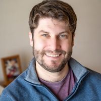 Daniel Fleshner headshot