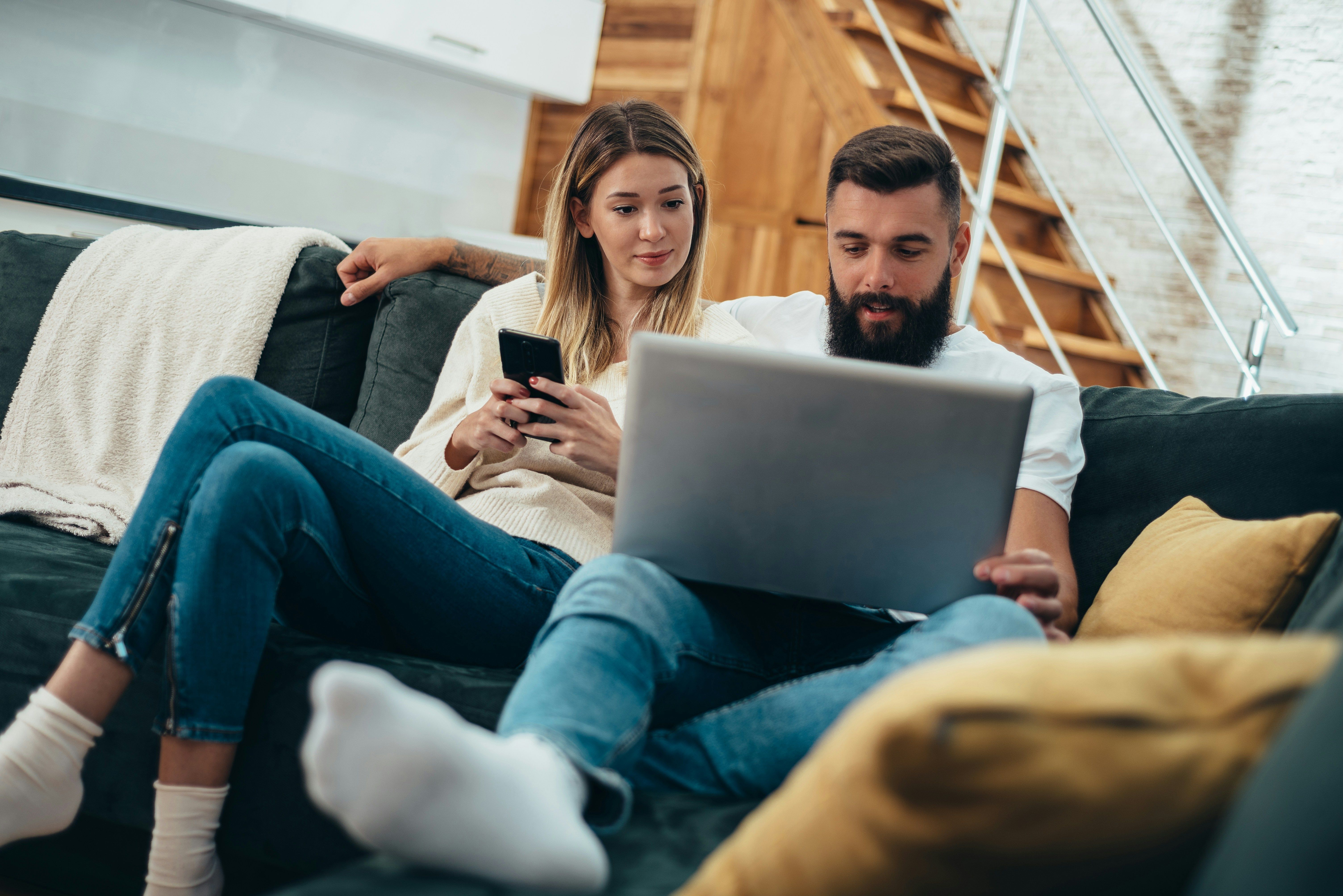 How to Build Rapport in a Virtual Couples Therapy Session