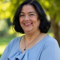 Author headshot for Stacy Brauica