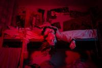 Annia’s work explores displacement and the body in wartime. | DER GREIF