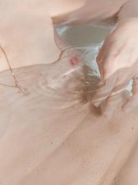 V. Taking a Bath | DER GREIF