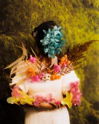 Flora, the goddess of a thousand varied flowers. | DER GREIF