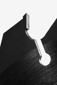 "16 Teeth" | DER GREIF