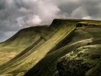 Mohamed Hassan, "Brecon Beacons" from the series Threads of Belonging, 2017. | DER GREIF