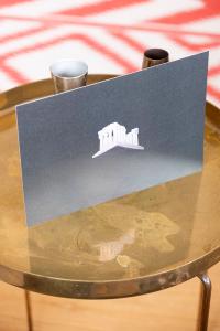 Maria Mavropoulou - Dispatches from Athens (Der Greif Studio x Das Tegernsee) | DER GREIF