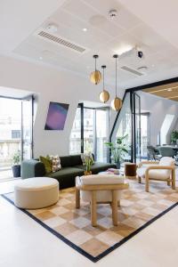 Installation view, Thomas Martin, "Untitled from the series Faults", 2024 © Keith Kaselampao | DER GREIF