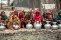 "Waiting for Water" | DER GREIF