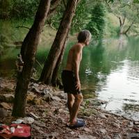 The old man by the lake. | DER GREIF