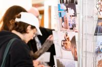 "Bilder auf Reisen / Pictures on a Journey" | DER GREIF