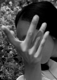 Clara Sartor, April in September | DER GREIF