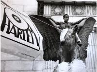 "HARLEM BOY ON WINGS", Harlem, New York, United States | DER GREIF