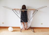 From the series "'Hause' Spiele" | DER GREIF