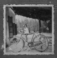 From the series "What we carry back" | DER GREIF