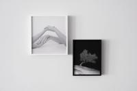 Installation view, Nora Obergeschwandner, "Die Ewigkeit ist jetzt schon eine Weile lang", 2023 / Manuel Nieberle, "Mint", 2019. © Der Greif Studio | DER GREIF