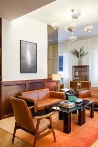 Installation view, Rosa Lacavalla, “Sana Sana”, 2023. © Pietra Studio | DER GREIF