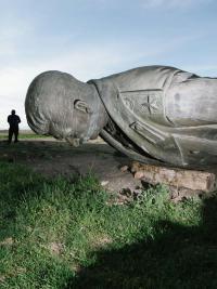 Christopher Berwing, From "Between", Georgia, 2024 | DER GREIF