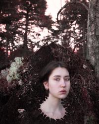 Roots and Feet | DER GREIF