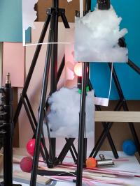 Floating Cloud | DER GREIF