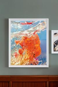 Installation view, Alex Valentina, "Impossible to Order the Season", 2023 / Alessio Pellicoro, "Nel quasi invisibile", 2022. © Pietra Studio | DER GREIF