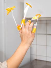 Thomas Nondh Jansen, "Patatjes hands" from the series "Everyday" | DER GREIF