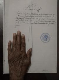From the series "Raízhambre" | DER GREIF