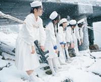 "What's under the snow?" | DER GREIF