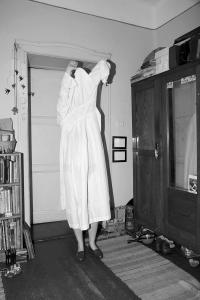 White Dress 1982-2022 | DER GREIF