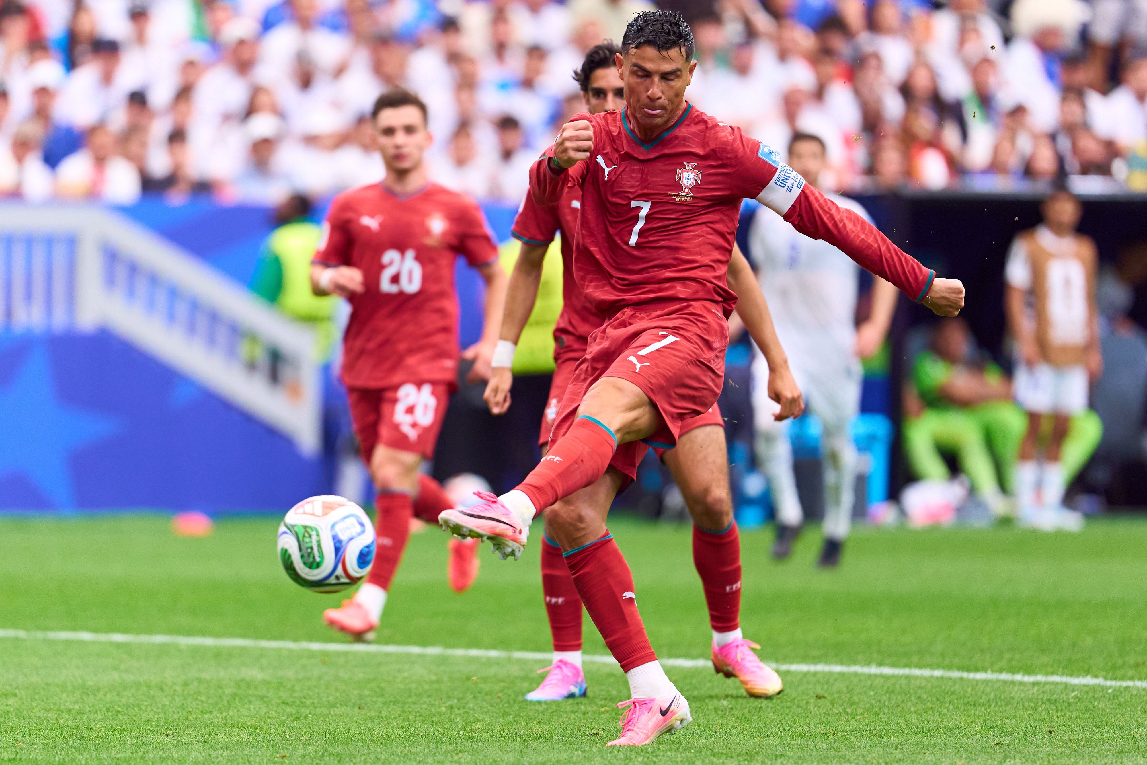 Portugal golea a Uzbekistán y se acerca a los octavos de final del Mundial 2026