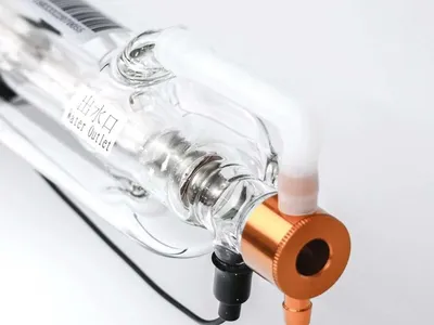Tubo Láser SPT C-80