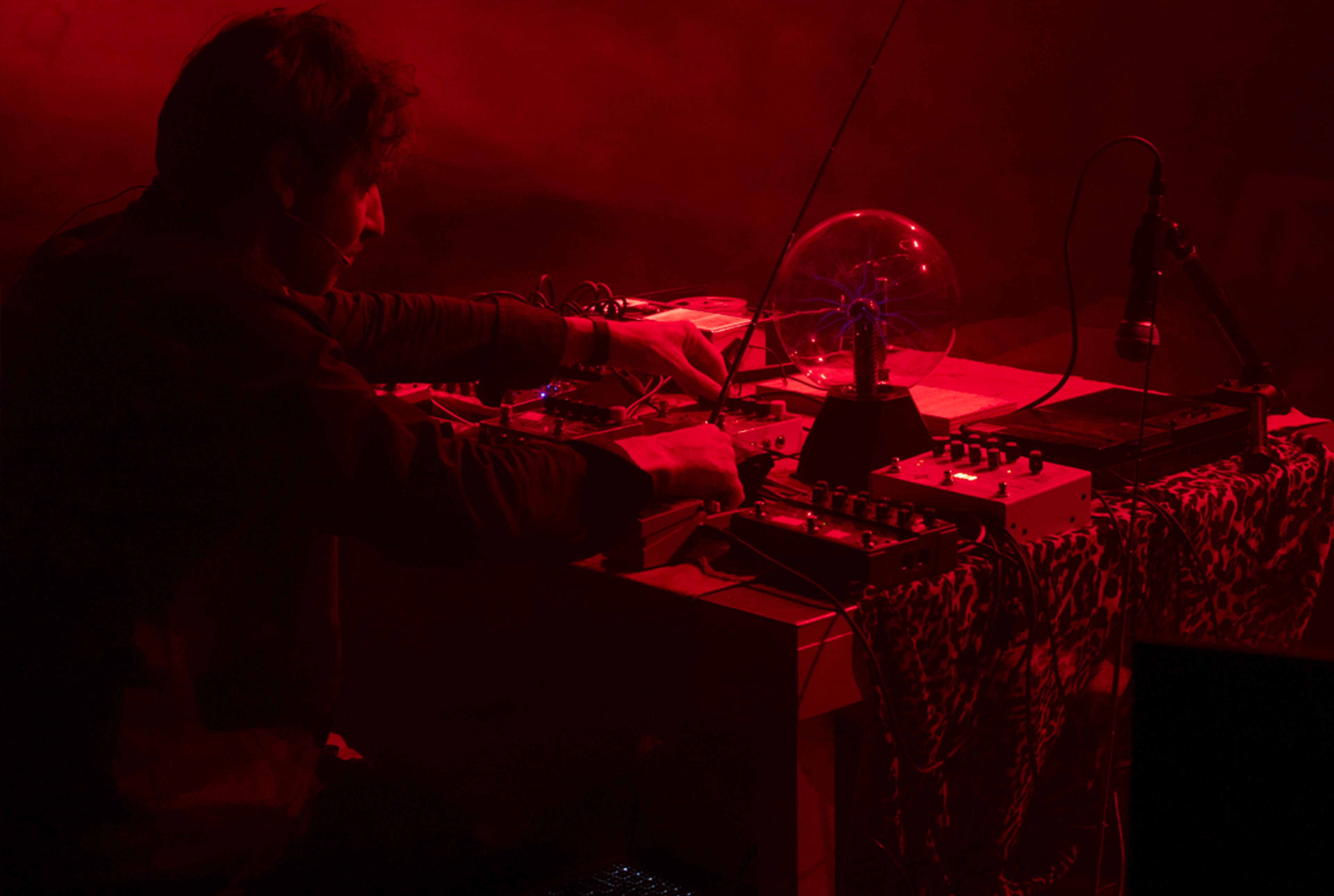 Jonathan Frigeri, habillage sonore Les Yeux Grands Fermés (2022), courtesy of the artist