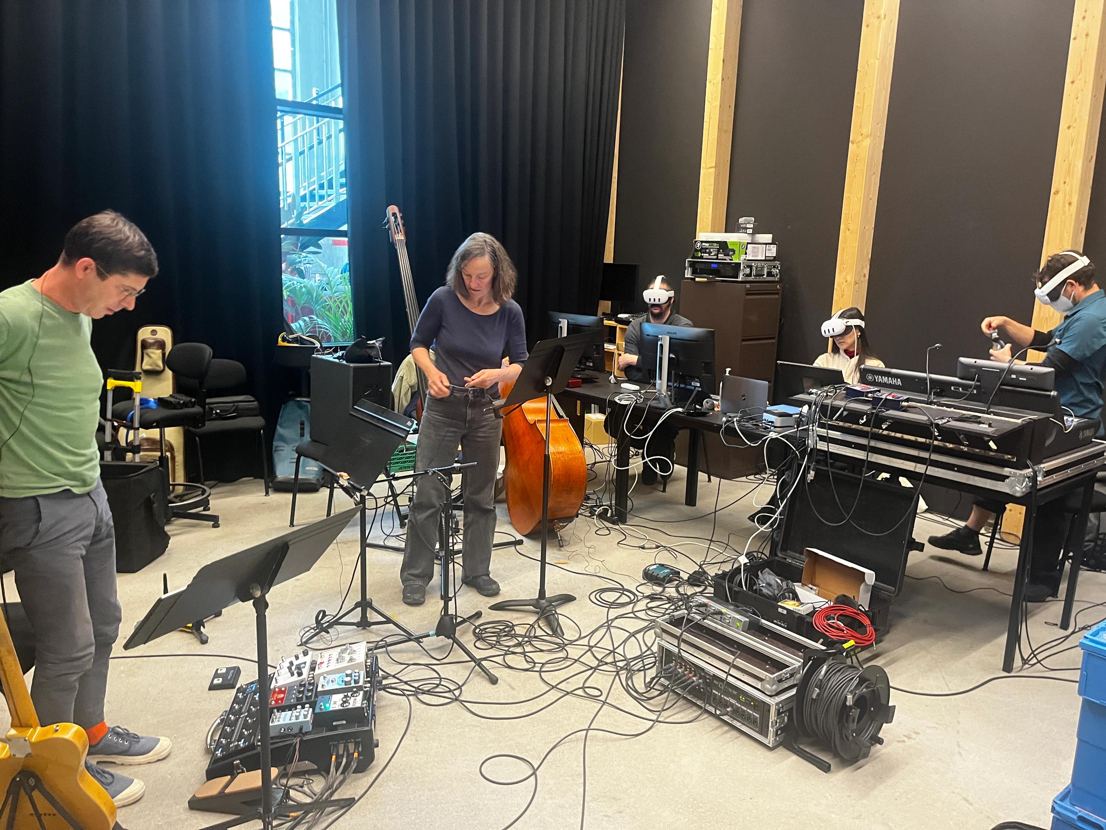 RÊVERIE - TRANS-INSTRUMENTALISM (Work in progress), Sachie Kobayashi, Simon Aeschimann, Noëlle Reymond, Labos de recherche #1, octobre 2025