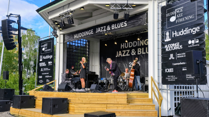 Louise Hoffsten tillbaka – klar för Huddinge Jazz & Blues